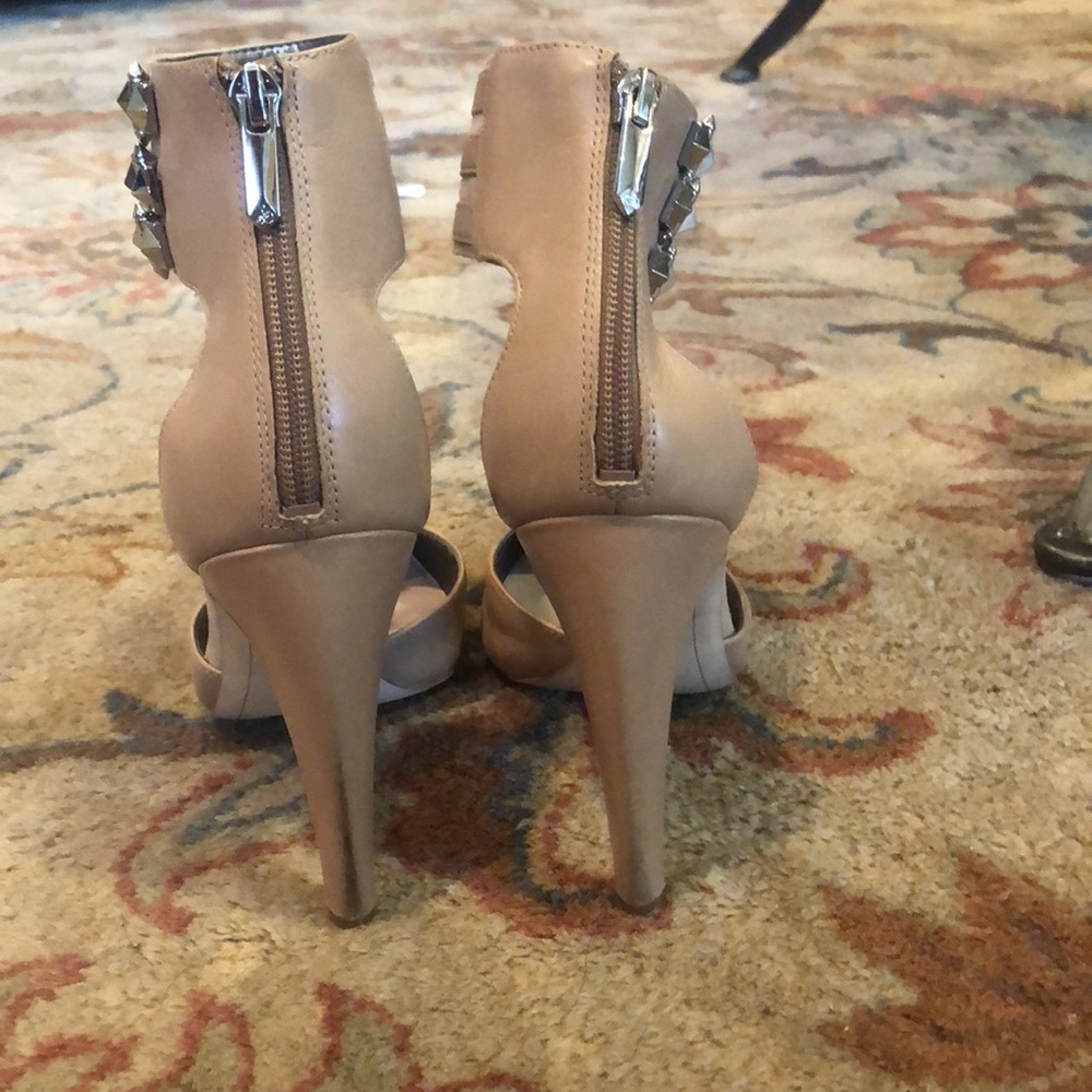Sam Edelman Versatile Beige Pump With Unique Heel… - image 3